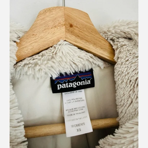 Patagonia Pelage Plush Fleece Jacket in Stone - Picture 5 of 6